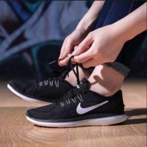 nike flex 2017 rn women's running shoes